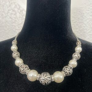 Vintage Silver tone and faux pearl Necklace